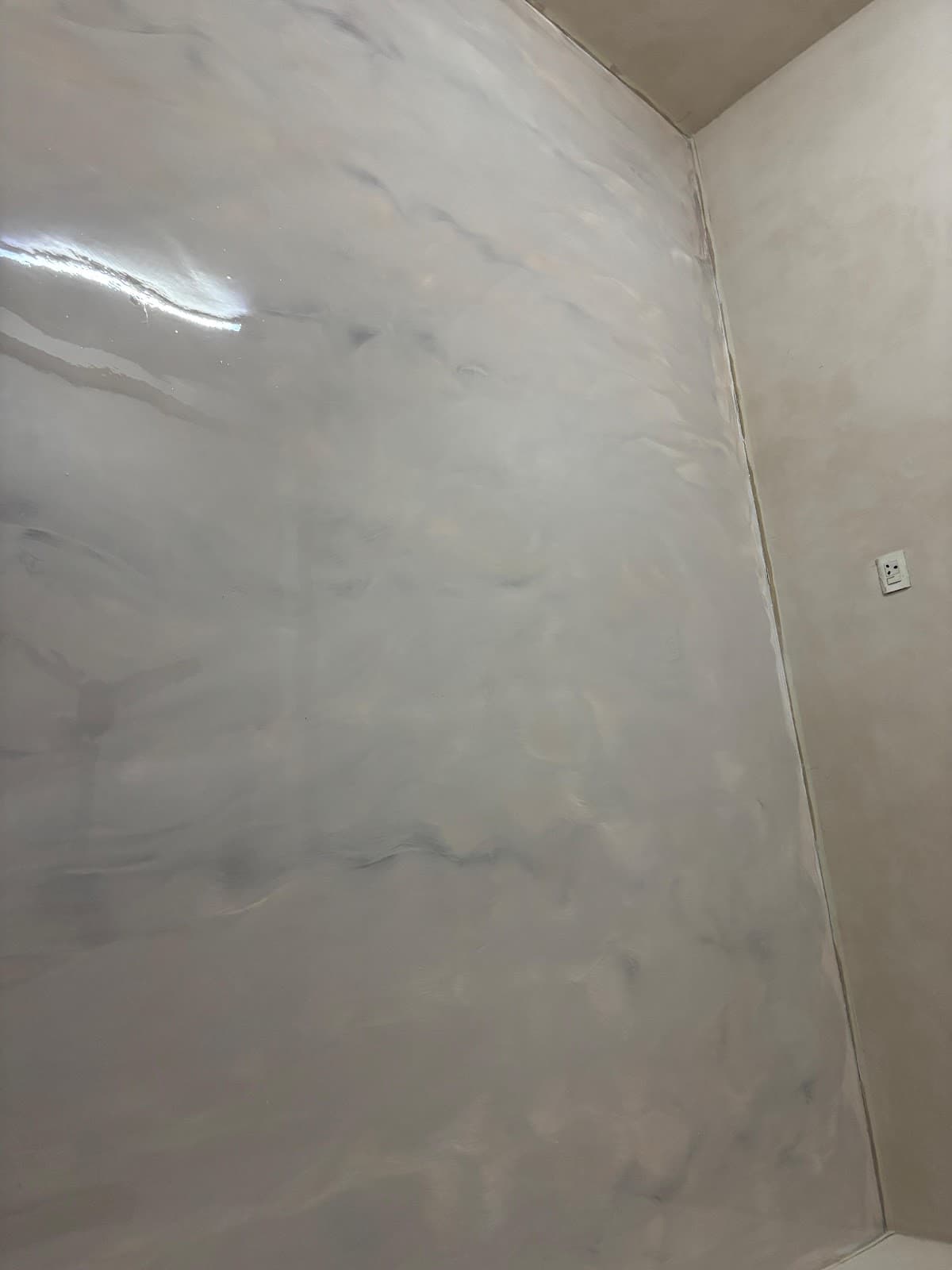 Artisanal Feature Wall - Textured Slate Grey Plaster by Mannat Micro Concrete